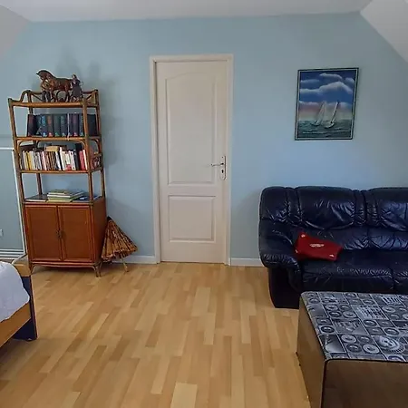 度假居 Proche Paris Maison Dans Village Pres De Reims